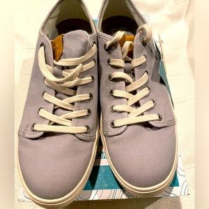 BNWT - TOMS Womens Trvl Lite Low Lace Up Sneakers Shoes Casual - Grey